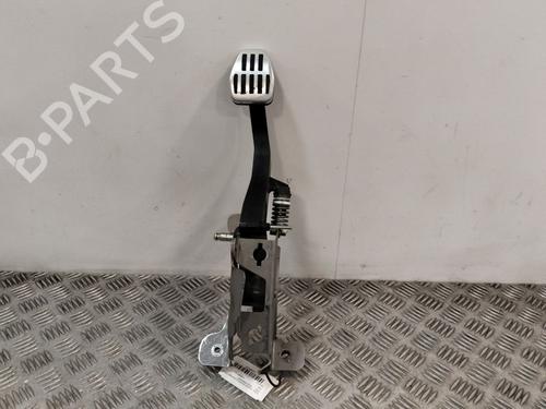Used Clutch pedal Clutch pedal RENAULT MEGANE IV Hatchback (B9A/M/N_) 1.6 dCi 130 (B9A4) (130 hp) 34036955 34036955