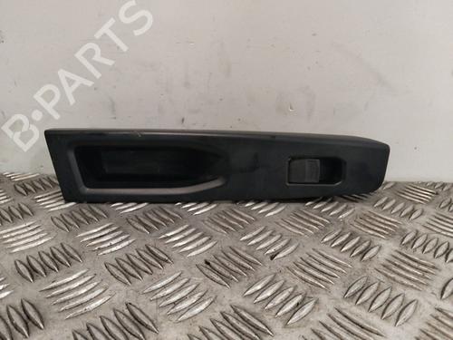 Used Right rear window switch Right rear window switch TOYOTA YARIS (_P13_) 1.5 (NSP131_) (112 hp) 36092556 36092556