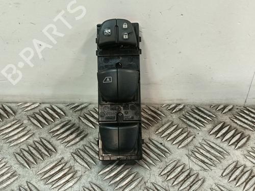 Used Left front window switch Left front window switch NISSAN JUKE (F16_) 1.6 Hybrid (143 hp) 36075035 36075035