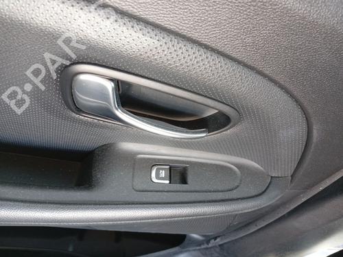 left-rear-window-switch-kia-carens-iv-2013-35901620 main image