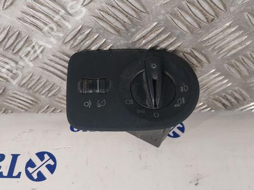 Used Headlight switch SEAT IBIZA IV (6J5, 6P1) [2008-2017]  30660657