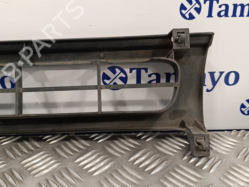 Grille NISSAN TERRANO II (R20) 2.7 TDi 4WD | BP16247264C40 