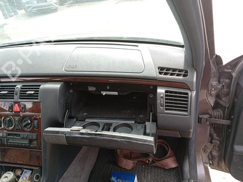 Used Passenger airbag Passenger airbag MERCEDES-BENZ E-CLASS (W210) E 280 (210.053) (193 hp) 35896007 35896007