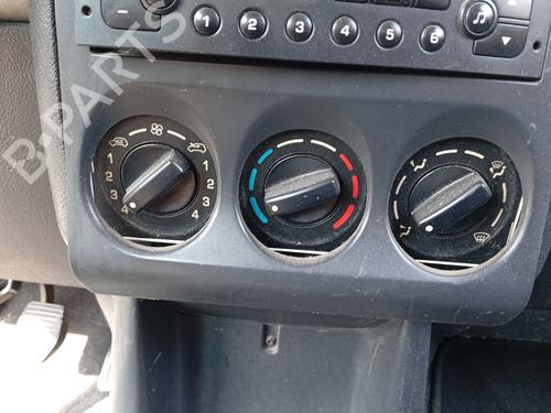 Used Climate control Climate control CITROËN BERLINGO / BERLINGO FIRST MPV (MF_, GJK_, GFK_) 2.0 HDI 90 (MFRHY) (90 hp) 36324736 36324736