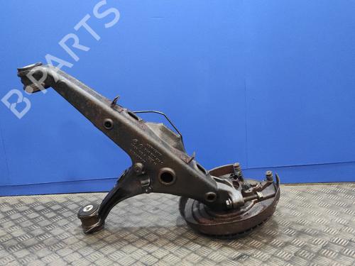 Used Right rear steering knuckle VW TRANSPORTER T5 Van (7HA, 7HH, 7EA, 7EH) 2.5 TDI (130 hp) 12826406