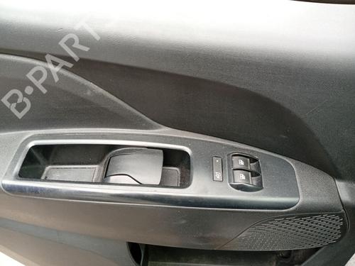 Used Left front window switch Left front window switch FIAT DOBLO Cargo (263_) 1.3 D Multijet (75 hp) 39648746 39648746