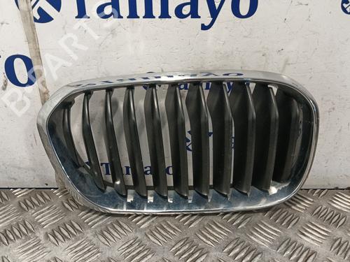 Used Grille BMW 1 (F21) 118 d (150 hp) 28601363