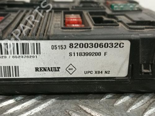 Fuse box RENAULT SCÉNIC II (JM0/1_) 1.9 dCi (JM0G, JM12, JM1G, JM2C) | BP31631599E1 