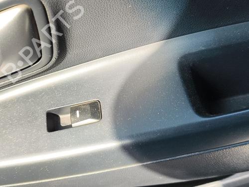 Used Right front window switch Right front window switch 38011666 38011666
