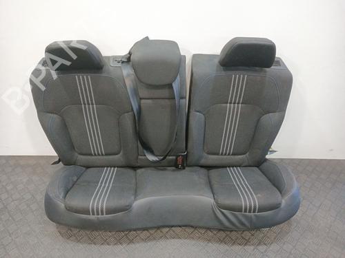 Sæde Bagtil Sæde Bagtil RENAULT MEGANE IV Hatchback (B9A/M/N_) 1.6 dCi 130 (B9A4) (130 hp) 34694323 34694323