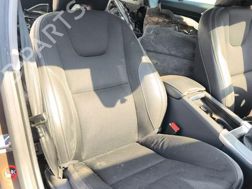 Used Right front seat Right front seat VOLVO V60 I Cross Country (157) D4 (190 hp) 39564989 39564989