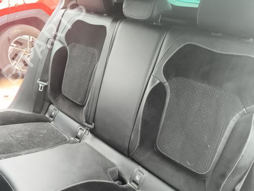 Used Rear center seatbelt Rear center seatbelt RENAULT MEGANE IV Grandtour (K9A/M/N_) 1.2 TCe 130 (K9MR) (130 hp) 40129182 40129182
