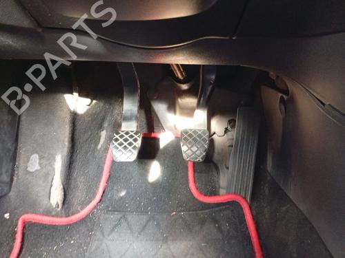 Used Break pedal Break pedal 37646250 37646250