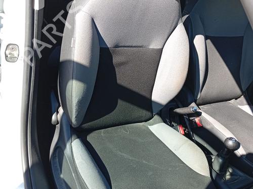 Sæde højre fortil Sæde højre fortil CITROËN C3 II (SC_) 1.6 BlueHDi 75 (75 hp) 39688380 39688380