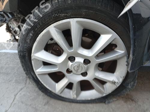 Used Left front steering knuckle Left front steering knuckle OPEL TIGRA TwinTop (X04) 1.8 (R97) (125 hp) 36295750 36295750