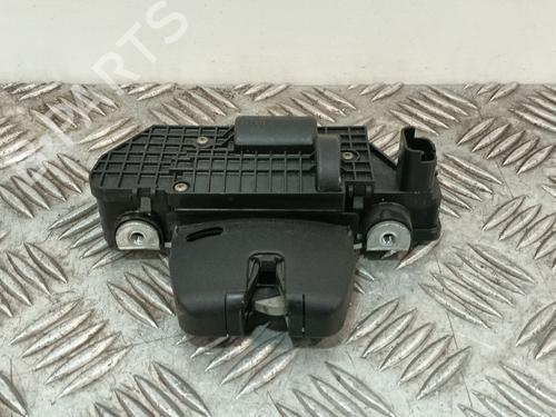 Used Tailgate lock PEUGEOT 3008 I MPV (0U_) 1.6 HDi (109 hp) 33127977