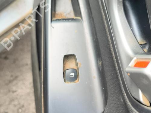 Used Right front window switch Right front window switch HYUNDAI KONA (OS, OSE, OSI) 1.0 T-GDi (120 hp) 39552753 39552753