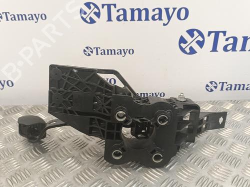 Break pedal PEUGEOT 3008 II SUV (MC_, MR_, MJ_, M4_) 1.6 BlueHDi 120 | BP18262471I19 