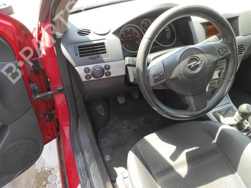 Front left lock OPEL ASTRA H GTC (A04)  | BP15399173C98 