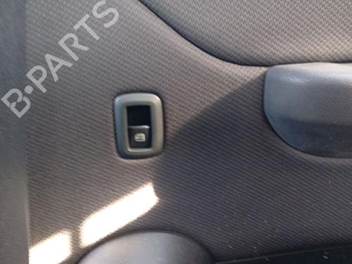 Used Right rear window switch Right rear window switch MERCEDES-BENZ A-CLASS (W169) A 180 CDI (169.007, 169.307) (109 hp) 36132246 36132246