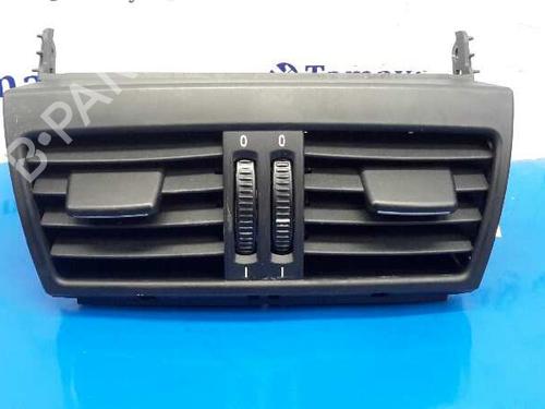 Grille d'aération BMW X5 (E70) xDrive 40 d (306 hp) 14360261