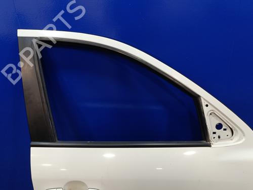 Right front door HYUNDAI SANTA FÉ II (CM)  | BP18031171C3 