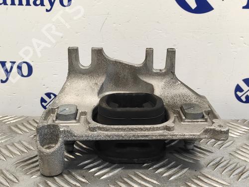 Used Engine mount RENAULT CLIO IV (BH_) [2012-2021]  19341962