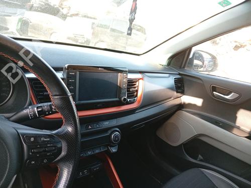 passenger-airbag-kia-stonic-yb-2017-36597315 main image