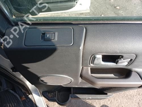 Used Right rear window switch Right rear window switch LAND ROVER DISCOVERY III (L319) 2.7 TD 4x4 (190 hp) 34007655 34007655