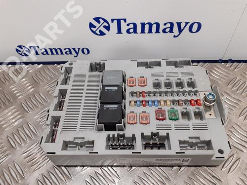 Used Fuse box JAGUAR XF I (X250) 3.0 D (241 hp) 8350537
