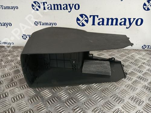 Armrest / Center console TOYOTA AURIS (_E15_) 1.4 D-4D (NDE150_, NDE150R) | BP30846116I20