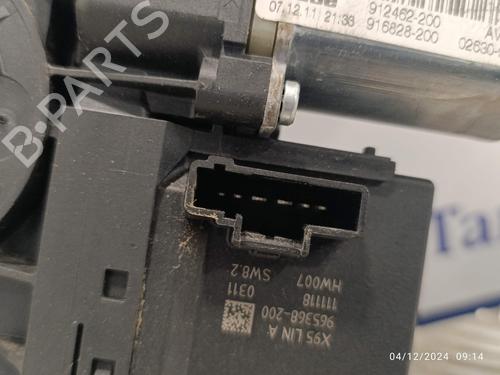 Rudehejsemotor forskærm højre RENAULT MEGANE III Hatchback (BZ0/1_, B3_) 1.5 dCi (BZ0C) | BP21784505E20 