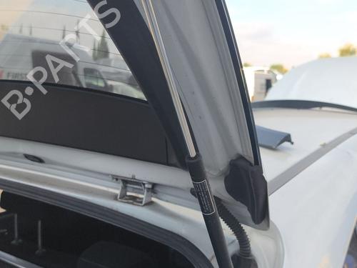 tailgate-lift-support-subaru-xv-_gp_-2011-2012-2013-2014-2015-2016-2017-40089131 main image