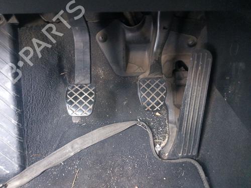 Used Break pedal Break pedal 39613946 39613946