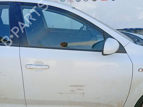 Used Right front door Right front door KIA CEE'D Hatchback (ED) 1.4 (109 hp) 33726308 33726308