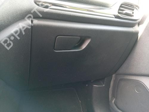 Used Glove box Glove box 38518166 38518166