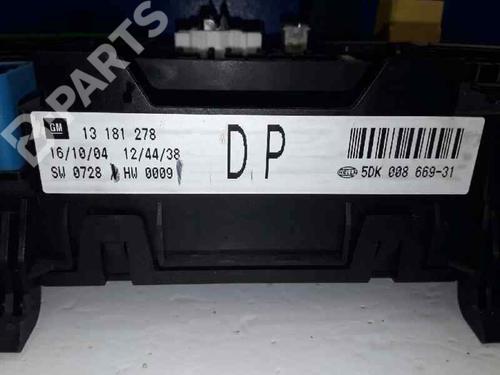 Fuse box OPEL ASTRA H (A04)  | BP2968858E1 