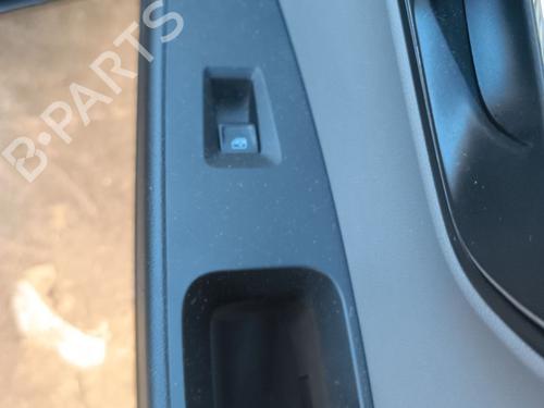 Used Right front window switch Right front window switch SEAT LEON (5F1) 2.0 TDI (110 hp) 40220308 40220308