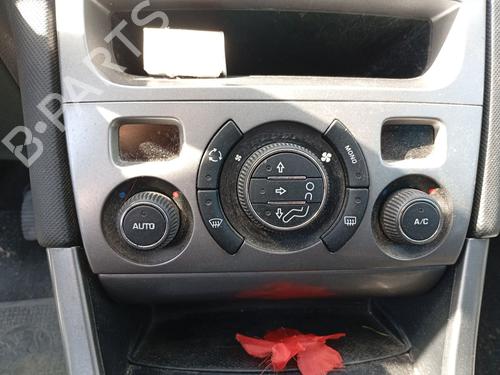 Used Climate control Climate control 38483134 38483134