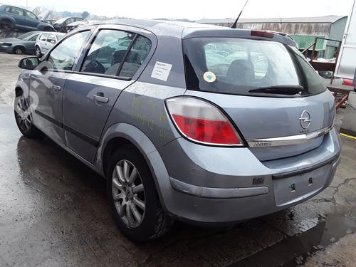 Fuse box OPEL ASTRA H (A04) 1.9 CDTI (L48) | BP9300796E1 