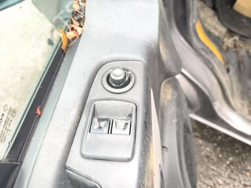 Used Left front window switch Left front window switch RENAULT TRAFIC III Bus (JG_) 1.6 dCi 115 (JGMD) (116 hp) 40184644 40184644