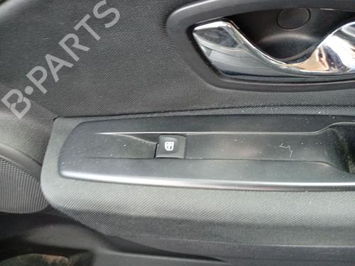 Used Right front window switch Right front window switch 37468827 37468827