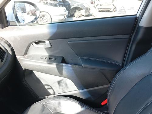 Høyre frontpanel Høyre frontpanel KIA SPORTAGE III (SL) 1.7 CRDi (116 hp) 36695467 36695467