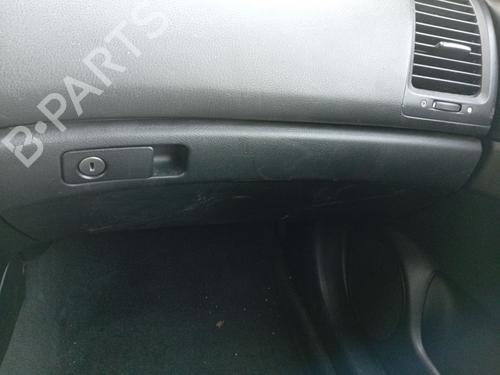 Vano posta oggetti Vano posta oggetti HONDA ACCORD VII (CL, CN) 2.2 i-CTDi (CN1) (140 hp) 36597292 36597292