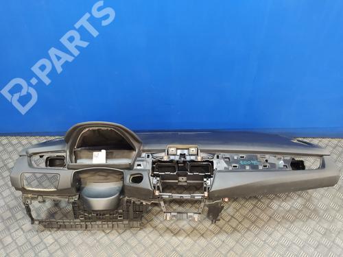 Dashboard BMW 2 Gran Tourer (F46) 218 d (150 hp)null