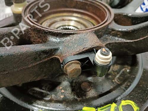 Left rear steering knuckle MERCEDES-BENZ M-CLASS (W163)  | BP26396695M27 