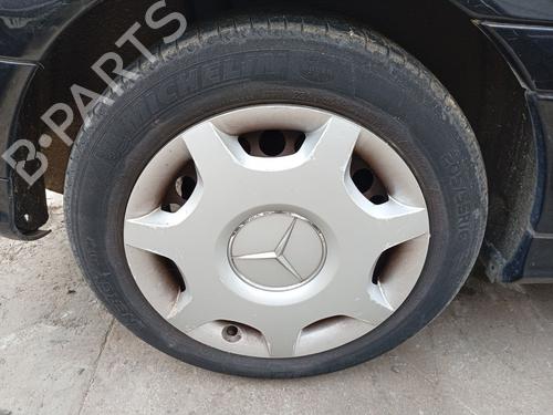 Used Right rear steering knuckle Right rear steering knuckle MERCEDES-BENZ C-CLASS (W203) C 180 Kompressor (203.046) (143 hp) 36489810 36489810