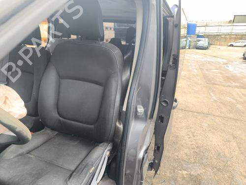 left-front-seat-renault-trafic-iii-bus-jg_-2014-40184628 main image