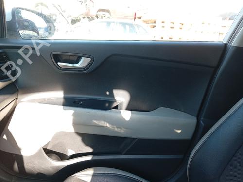 Used Front right panel Front right panel KIA STONIC (YB) 1.0 T-GDi (120 hp) 36696845 36696845