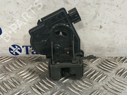 Bagklap lås TOYOTA AURIS (_E15_) 1.4 D-4D (NDE150_, NDE150R) (90 hp) 31751798